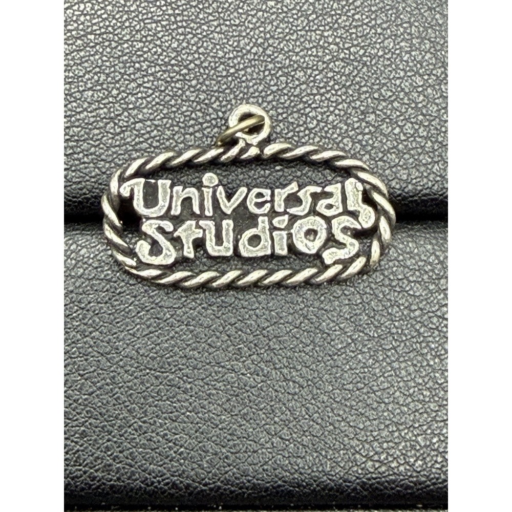 Rare Sterling Silver Universal Studio Charm 925 3 Grams K6